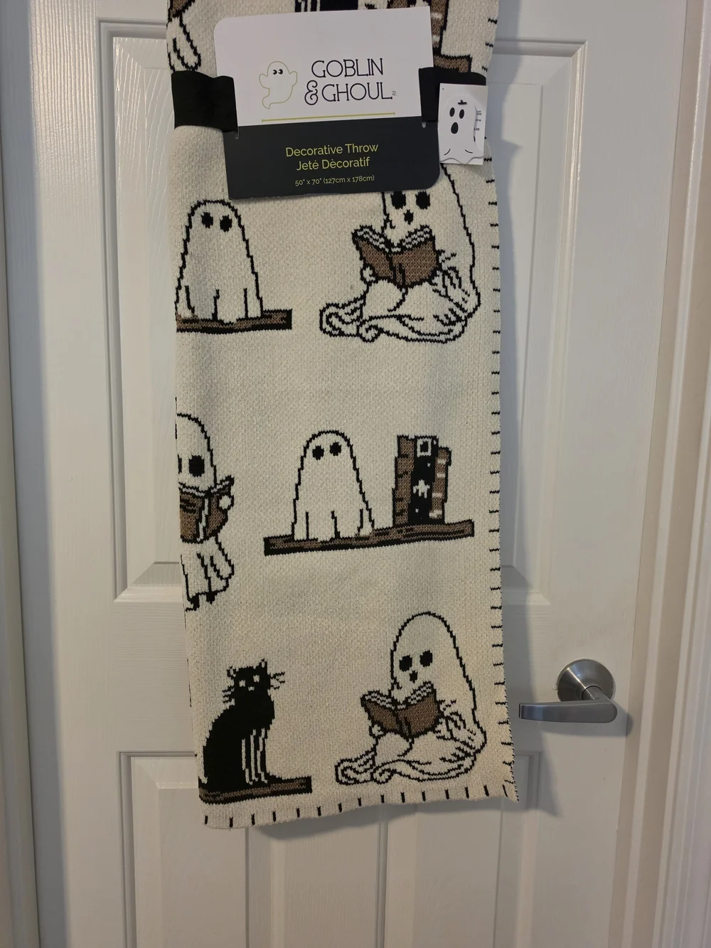 Goblin & Ghoul Cream Ghost Pattern Decorative Throw